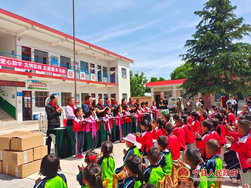 5e0a45affd1449b0b7248b7ed8c6b968.jpg