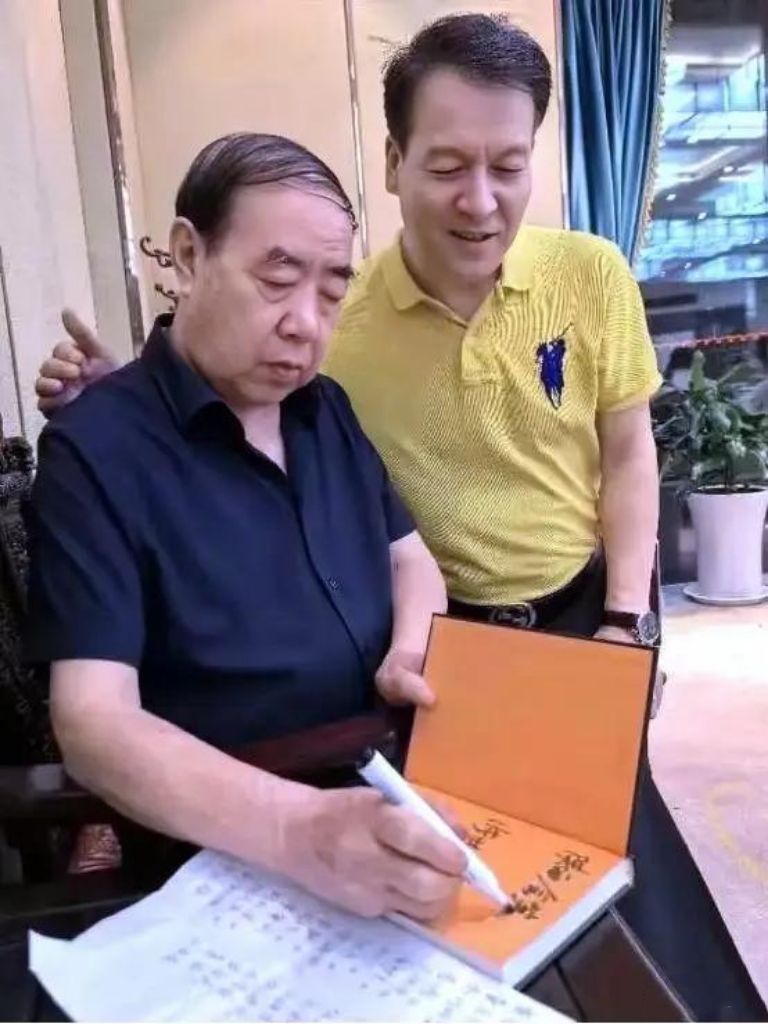 MEITU_20251011_1******912