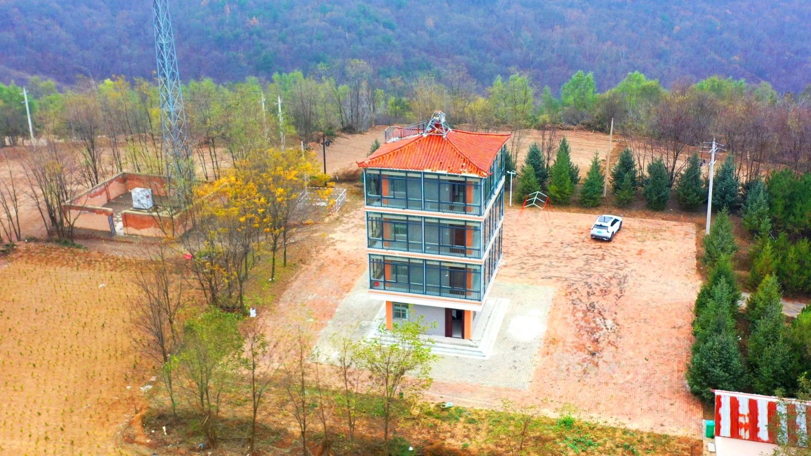 DJI_0055.MP4_snapshot_00.29.989.jpg DJI_0055.MP4_snapshot_00.29.989.jpg