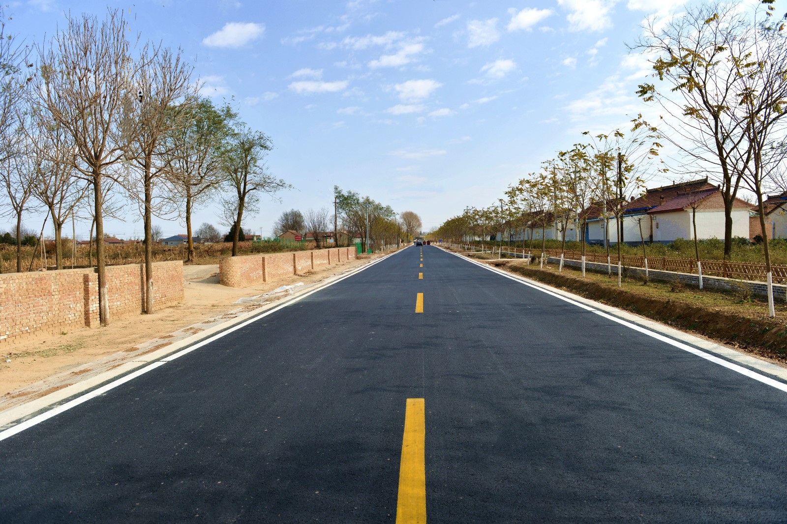 新修的S504公路春荣段