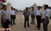 马斌看望慰问教师并和一线教师座谈