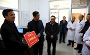 石博学走访慰问县医疗机构和宣传网信部门干部职工