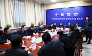 杜丰接待来访群众