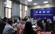 马应乐接待群众来访