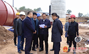 李鹏飞调研老城区供热管网改造项目建设情况