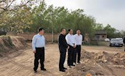 李鹏飞到春荣、湘乐、瓦斜等乡镇督查调研当前重点工作