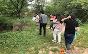 新庄镇开展全域无垃圾和消除“视觉贫困”考核工作 