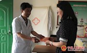 罗睿看望慰问全县疫情防控一线工作人员