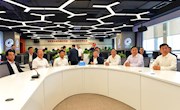 宁县党政考察团到甘肃日报社参观学习
