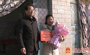 何鹏程走访慰问文化名人特困教师农村低保家庭并督查疫情防控工作