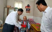 李鹏飞到新宁镇开展“七一”慰问