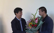 刘洪涛来宁县看望慰问优秀教师代表