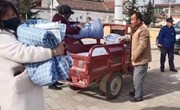 中村镇为特困供养户送去御寒物资