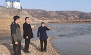 中村镇开展巡河护河行动