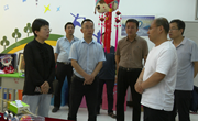 市科协主席石芳调研和盛初级中学科技馆运行情况