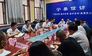 贾小建接待来访群众