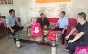 新庄镇兴户村驻村工作队开展中秋节走访慰问送温暖活动