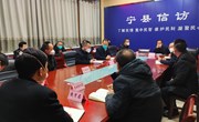 李波接待来访群众