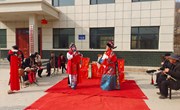 湘乐镇：欢欣鼓舞闹元宵　 鞭炮齐响庆元宵，欢欣鼓舞闹元宵。为弘扬中华优秀传统文化，让人们近距离感受传统年味。湘乐镇闹新春社火展演活动在元宵节精彩上演，铿锵的锣鼓、欢快的秧歌等表演向全镇人民送上了节日的问候和祝福，欢乐喜庆的社火活动让观众大饱眼福，极大丰富了人民的群众的文化生活。　　76bd0ce0826b09d3d8f020adcf57edc　 1fb599804788662fa5889d9024482d3　　a8f0445483b076bd06185e82c959a8d　 bf203a7302597653791cba8a49a5cd0