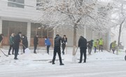 良平镇开展扫雪除冰活动