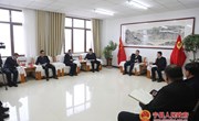 冯毅与农发行庆阳市分行行长郭小宏一行座谈