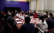 孟乾坤接待来访群众
