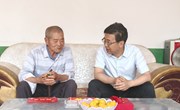 段登云开展“七一”前走访慰问活动
