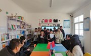鲁甲小学举行庆“三八”诗文朗诵