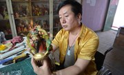 王换俊：身残志不残 制作面塑喜迎香包民俗文化节