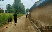 中村镇 ：修通自然村组硬化路 铺就乡村振兴幸福道